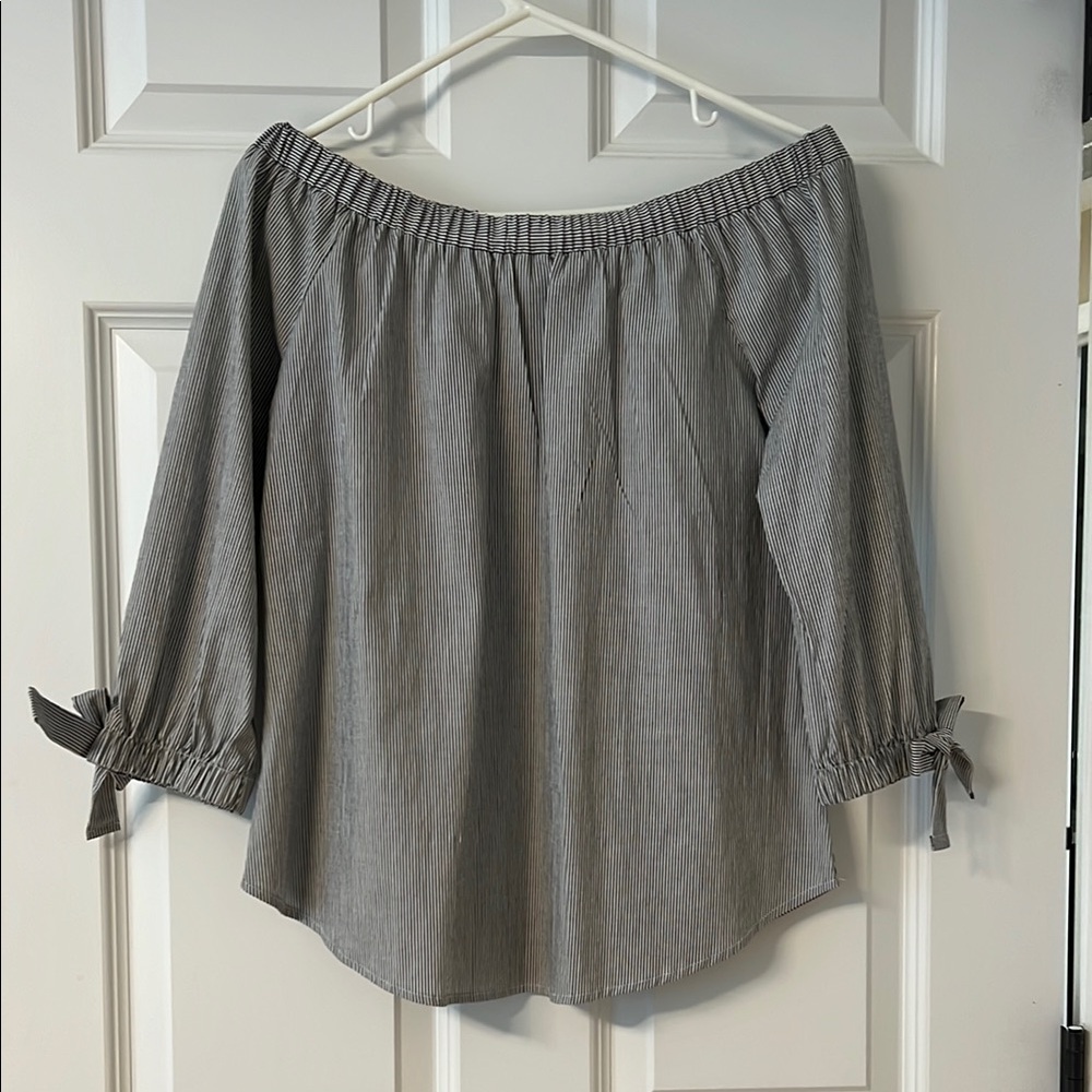 Potter's Pot Gray Striped Blouse